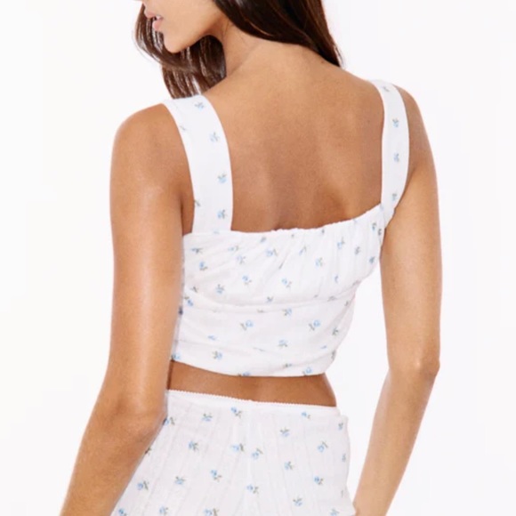 With Jean Brigitte Top - Picture 3 of 6